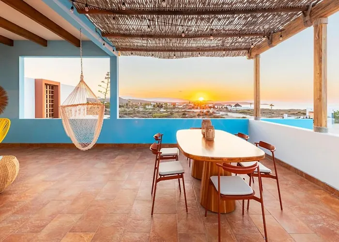 Beachfront Community - 8 Guests * La Ribera
