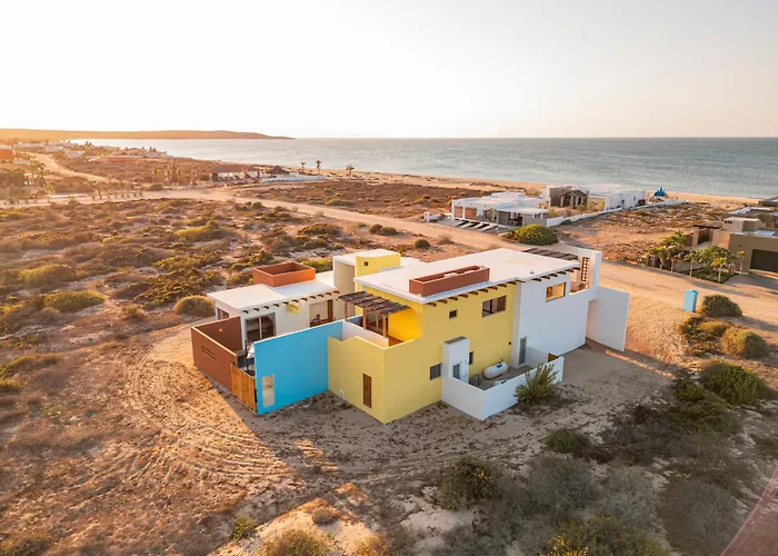 Beachfront Community - 8 Guests * La Ribera